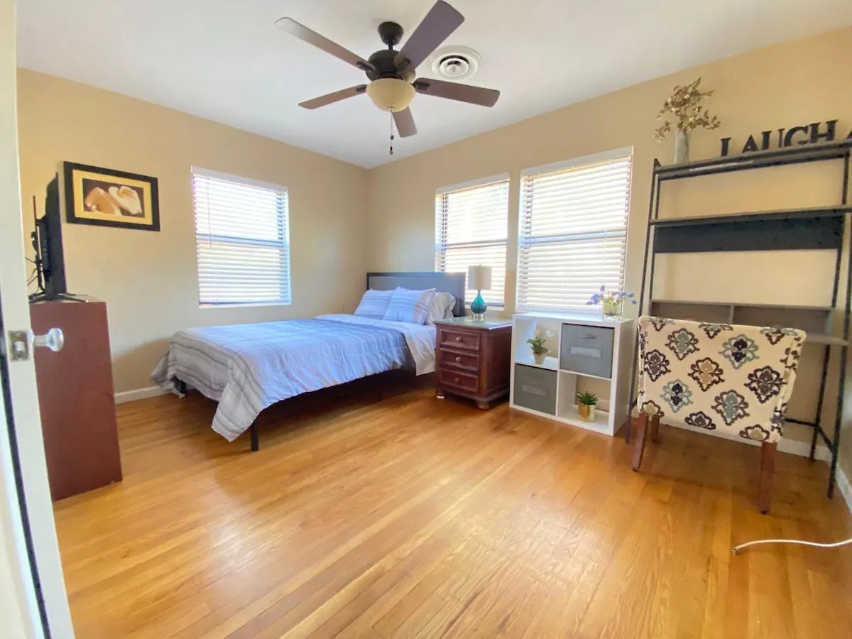 Privatunterkunft Ferienwohnung Whole Family - Edison Sacramento