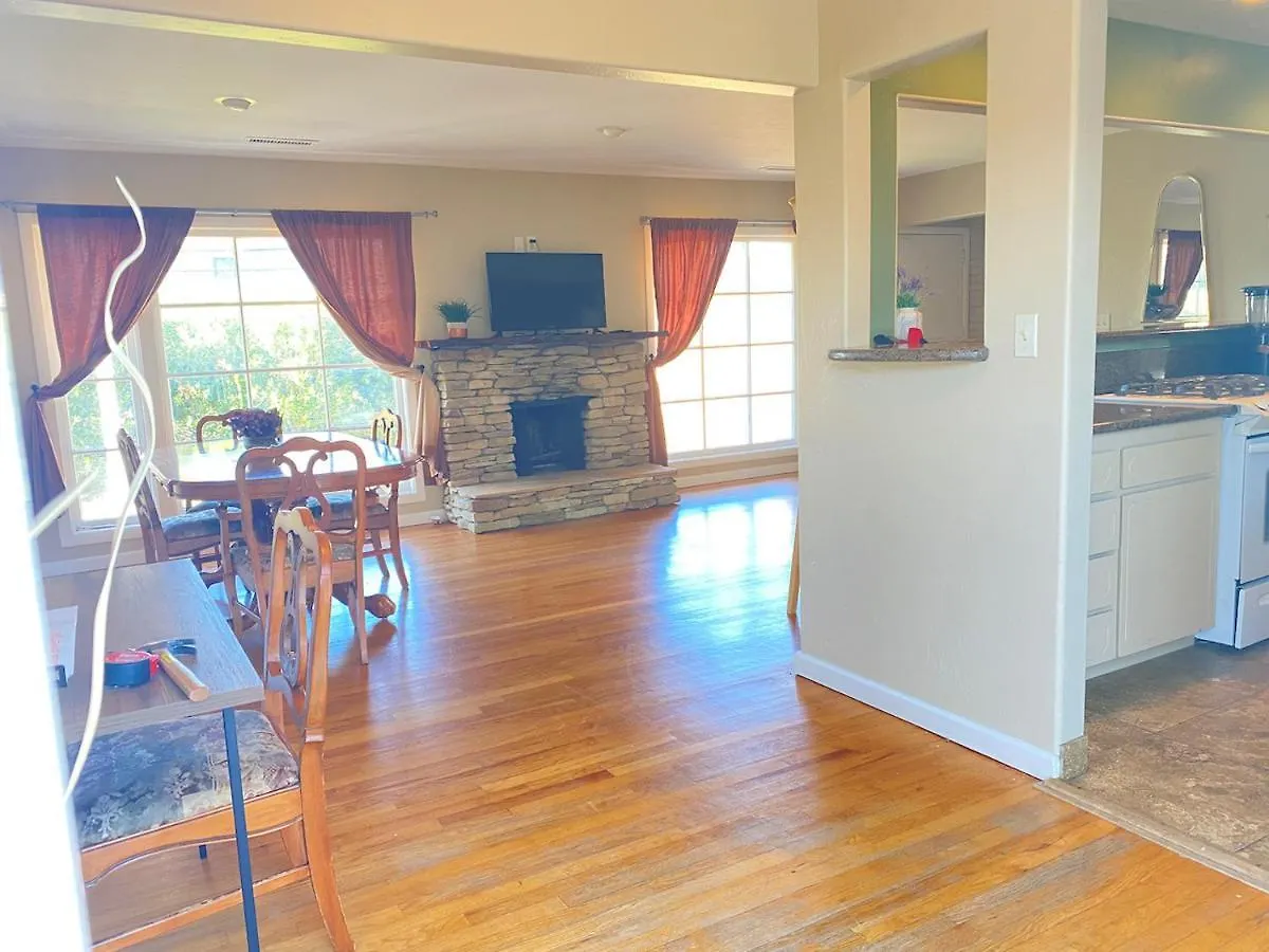 Privatunterkunft Ferienwohnung Whole Family - Edison Sacramento
